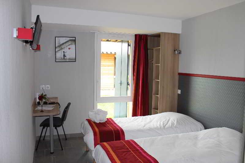 Albizia Hotel Marcillac-Saint-Quentin Buitenkant foto